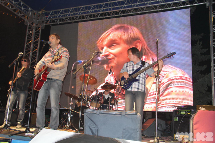 Зомби на Арбате (+фото)